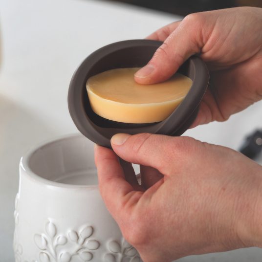 Porcelain Ridges Wax Warmer with Flip Dish